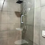 Sun Tower Luxury Suite-view From Of Center Apartment *