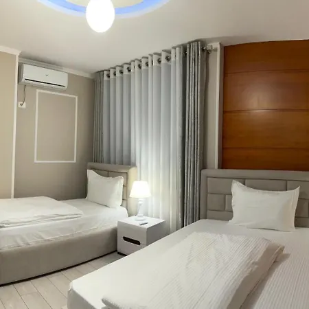 Appartamento Sun Tower Luxury Suite-view From Of Center Tirana
