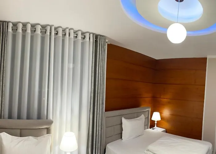 Sun Tower Luxury Suite-view From Of Center Apartamento *