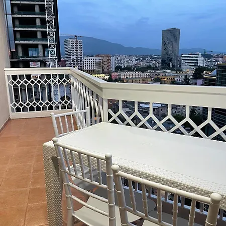 Daire Sun Tower Luxury Suite-view From Of Center