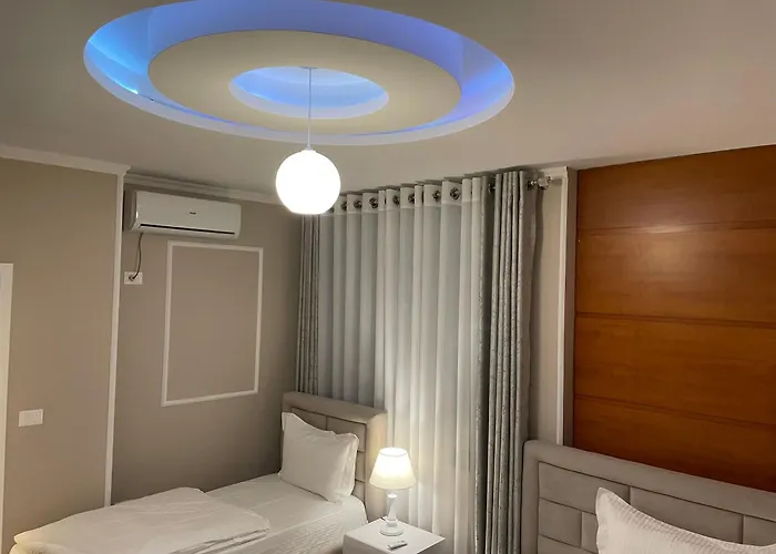 Sun Tower Luxury Suite-view From Of Center * ティラナ